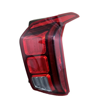 ЗАДНИЙ ФОНАРЬ ПРАВЫЙ, 92402S8100