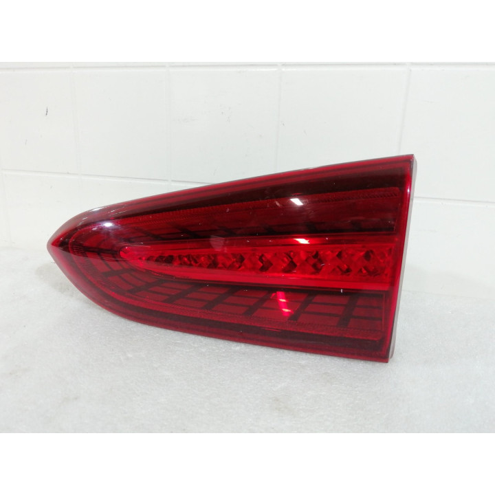 ФОНАРЬ ЗАДНИЙ ВНУТРЕННИЙ ПРАВЫЙ, 92404S1100