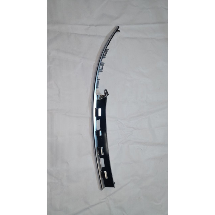 ПРАВАЯ НАКЛАДКА ЗАДНЕГО БАМПЕРА, 13330583-00