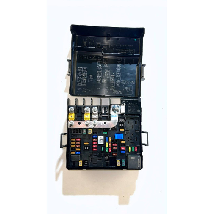 КОРПУС РАСПРЕДЕЛИТЕЛЬНОЙ КОРОБКИ ПЕРЕДНЕГО ОТСЕКА, 13117871-00