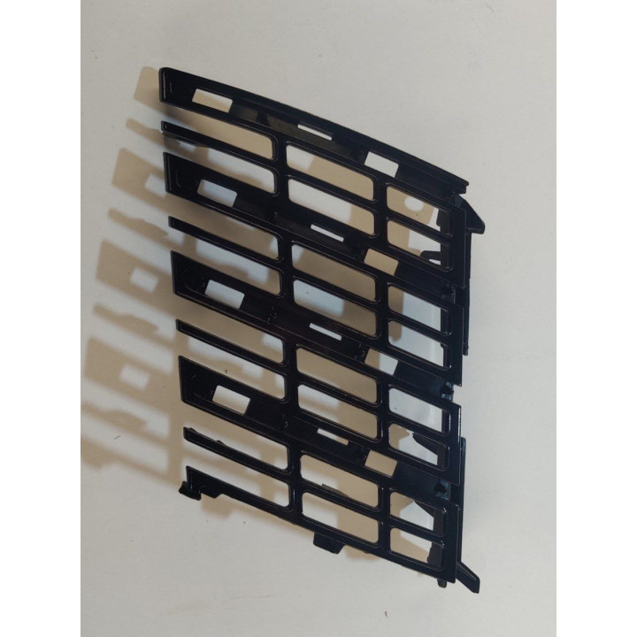 НИЖНЯЯ ЛЕВАЯ ПАНЕЛЬ РЕШЕТКИ ПЕРЕДНЕЙ ЧАСТИ, 13530128-00